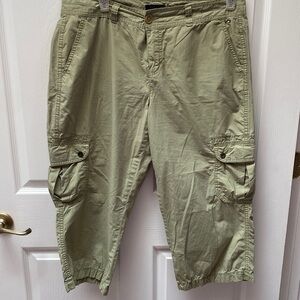 Q womens Tommy Hilfiger casual solid green cargo capri pants size 16